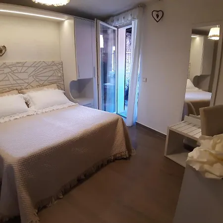 Dreams 4*